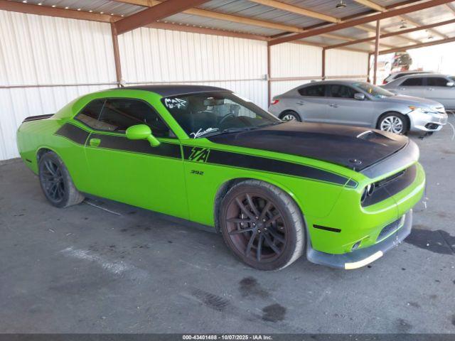  Salvage Dodge Challenger