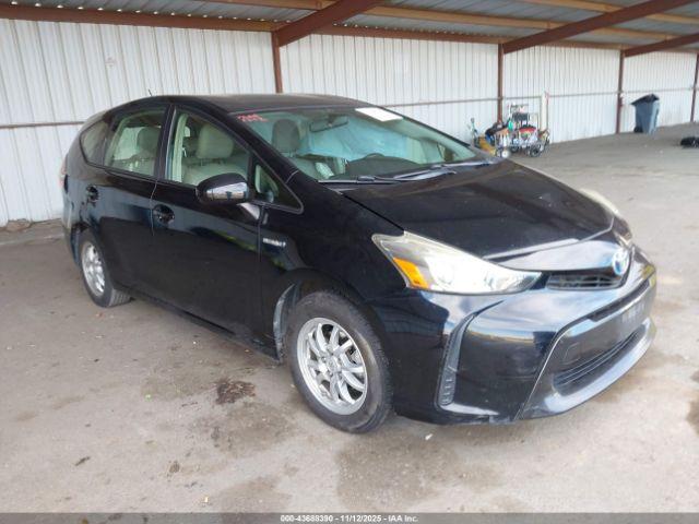  Salvage Toyota Prius v