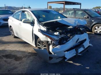  Salvage Toyota Prius