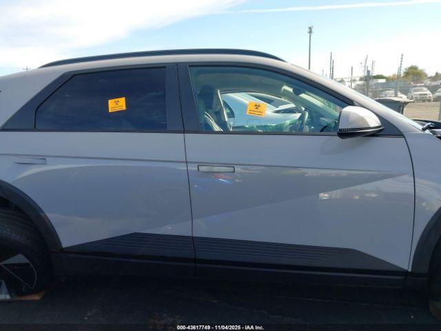 Hyundai Ioniq Sel Image 12