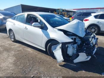  Salvage Toyota Prius
