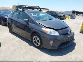  Salvage Toyota Prius