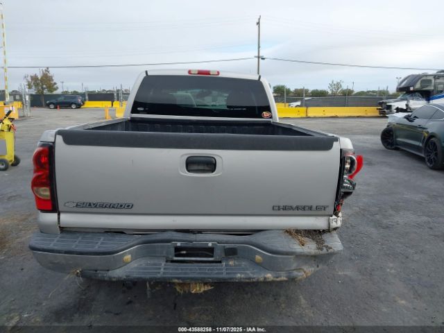 Chevrolet Silverado 1500 Ls Image 12