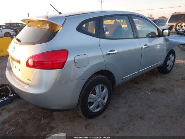 Nissan Rogue S Image 2