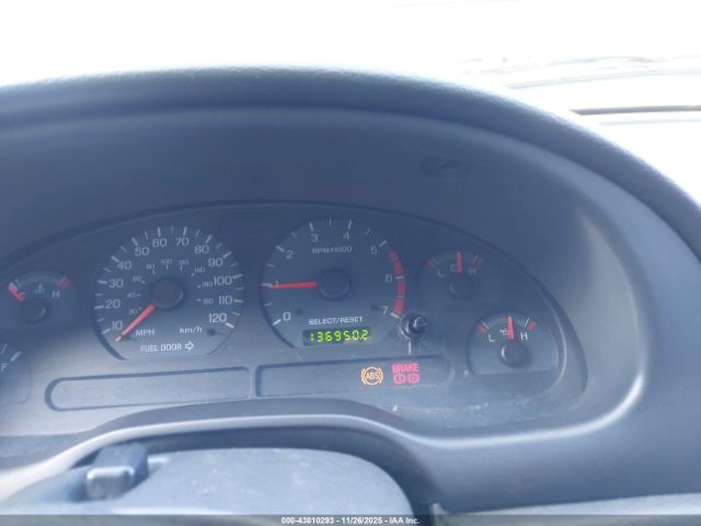 Ford Mustang Image 7