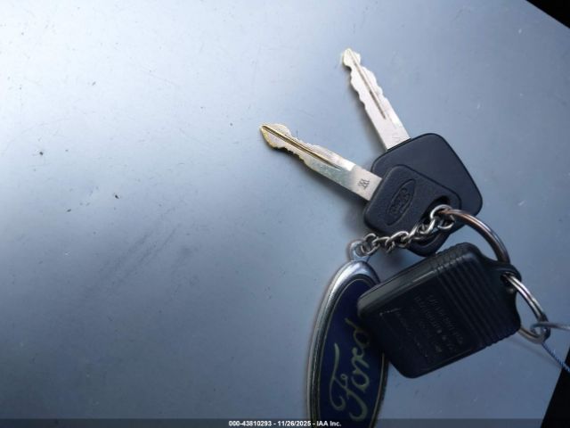 Ford Mustang Image 8