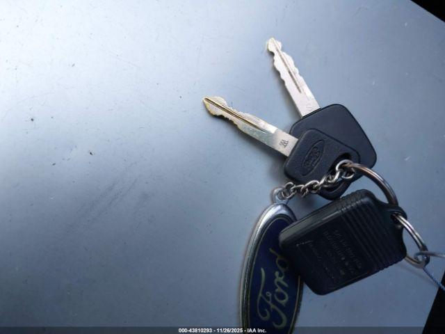 Ford Mustang Image 8