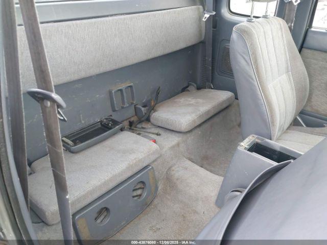 Toyota Tacoma Prerunner V6 Image 8