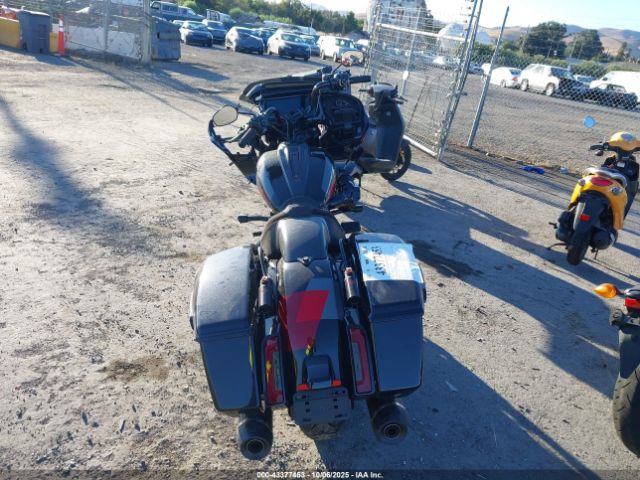 Harley-Davidson Fltrxstse Image 3