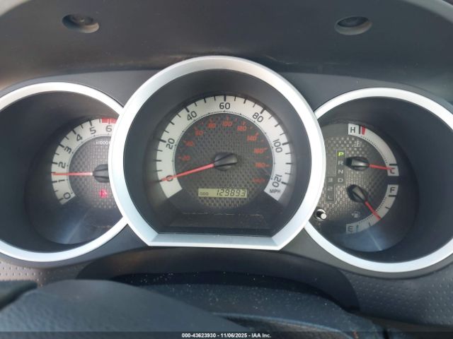 Toyota Tacoma Image 9