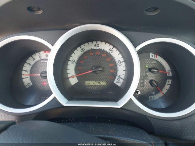 Toyota Tacoma Image 9