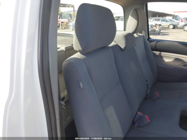 Toyota Tacoma Image 10