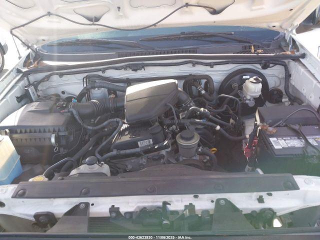 Toyota Tacoma Image 4