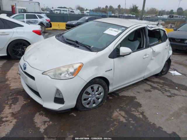 Toyota Prius c One Image 2