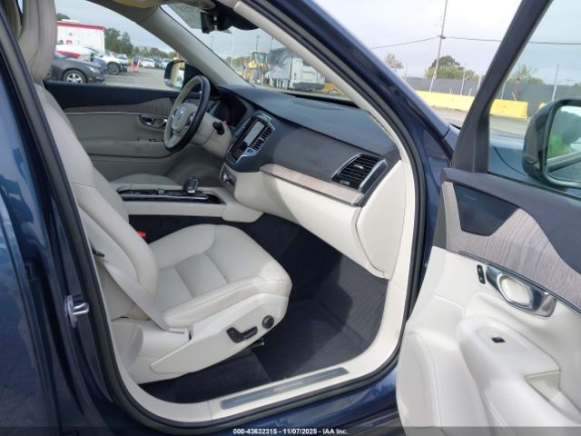 Volvo Xc90 Recharge Plug-in Hyb T8 Plus Dark Theme 7-seater Image 7