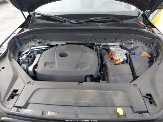 Volvo Xc90 Recharge Plug-in Hyb T8 Plus Dark Theme 7-seater Image 13