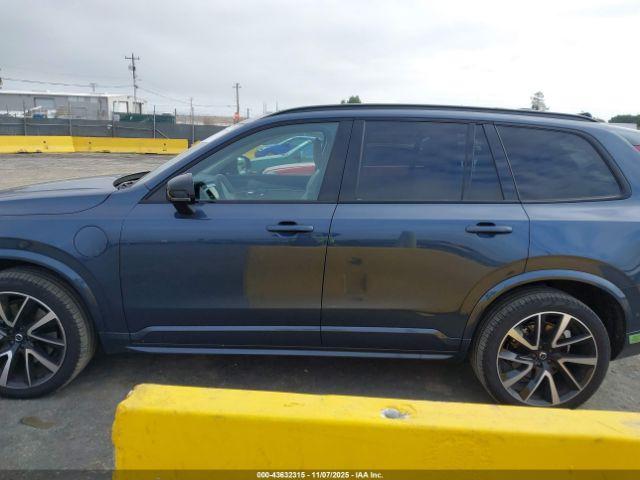 Volvo Xc90 Recharge Plug-in Hyb T8 Plus Dark Theme 7-seater Image 4