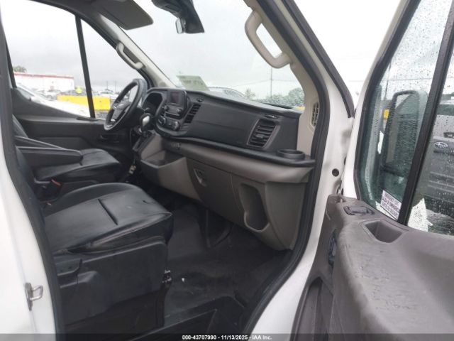 Ford Transit Image 6