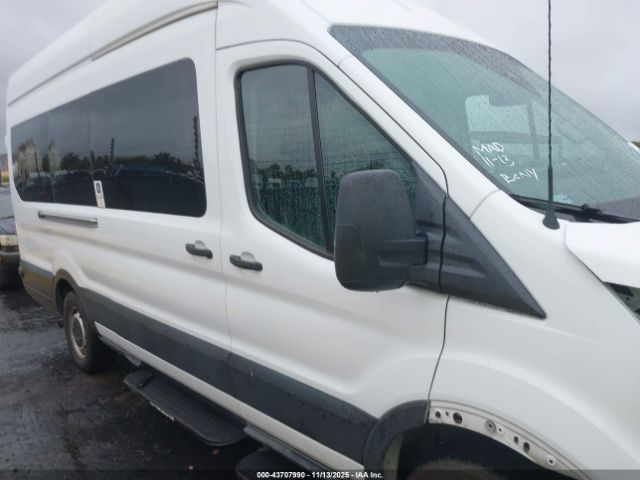 Ford Transit Image 4