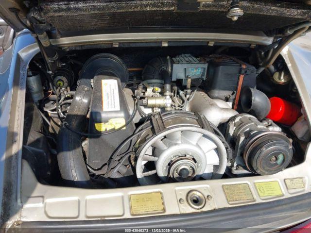 Porsche 911 Carrera Image 14