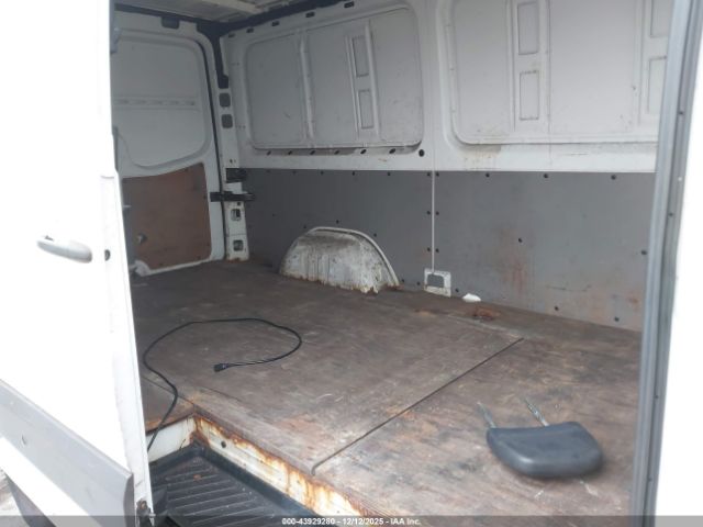 Dodge Sprinter Van 2500 Image 14