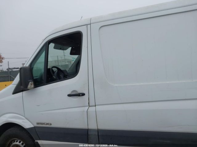 Dodge Sprinter Van 2500 Image 7