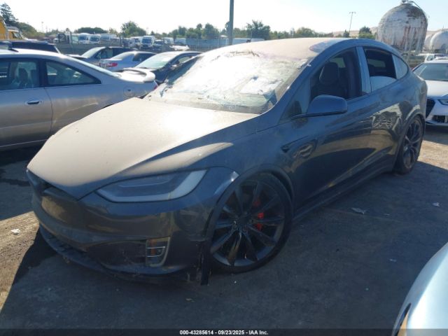 Tesla Model X Image 8