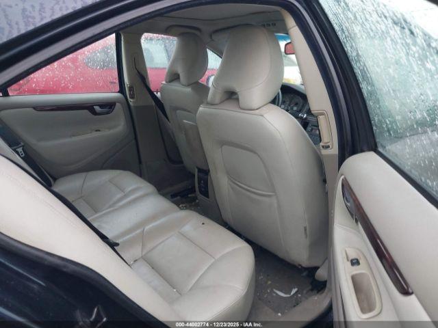 Volvo S60 2.5t Image 9