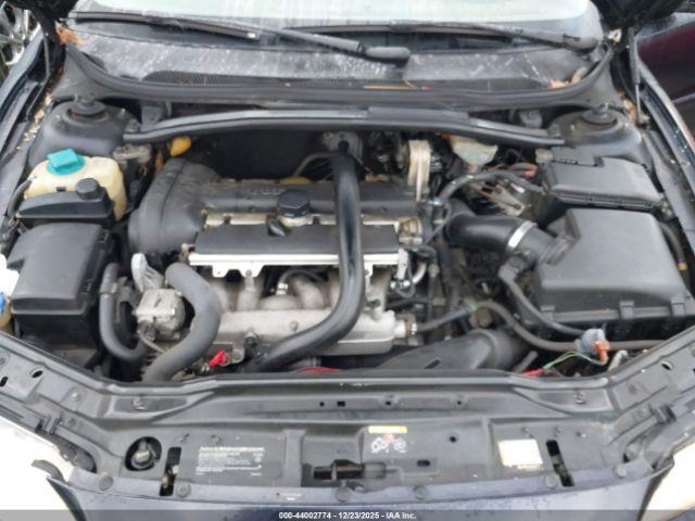 Volvo S60 2.5t Image 11