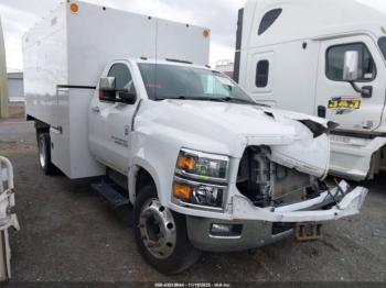  Salvage Chevrolet Silverado 6500hd