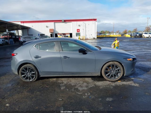 Mazda Mazda3 2.5 S Carbon Edition Image 10