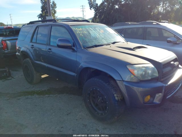 Toyota 4Runner Sport V8 Image 1