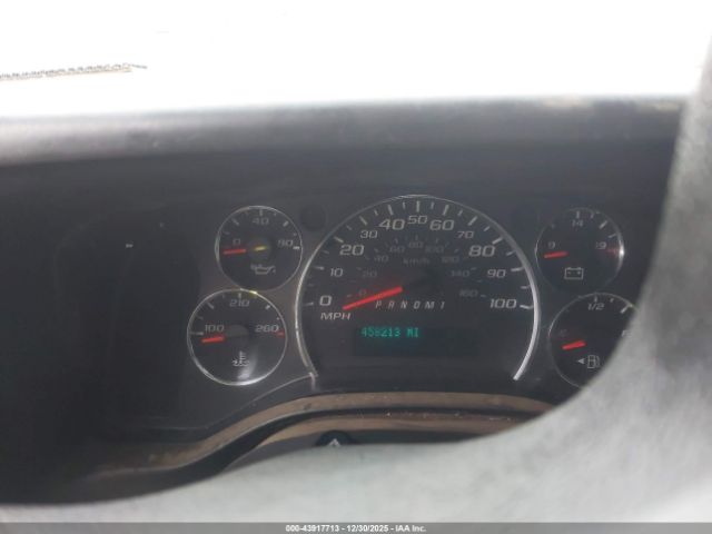 GMC Savana Work Van Image 8