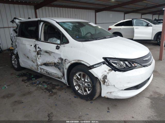  Salvage Chrysler Voyager