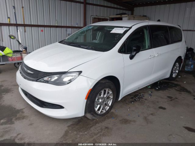 Chrysler Voyager Lx Image 9