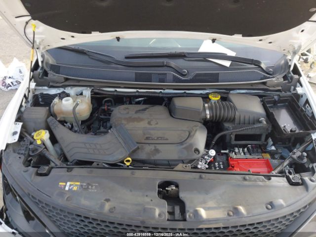 Chrysler Voyager Lx Image 3