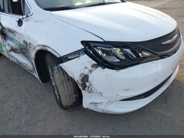 Chrysler Voyager Lx Image 13