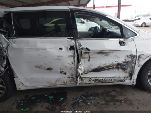 Chrysler Voyager Lx Image 14