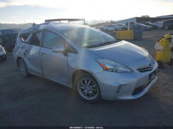  Salvage Toyota Prius v