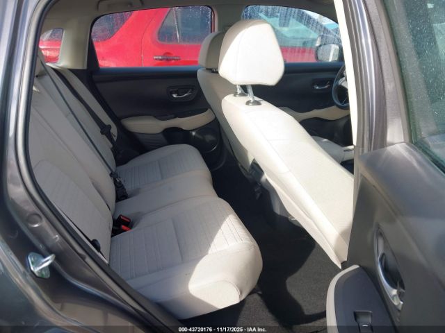 Honda HR-V 2wd Lx Image 14