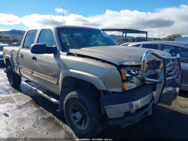 Salvage Chevrolet Silverado 2500