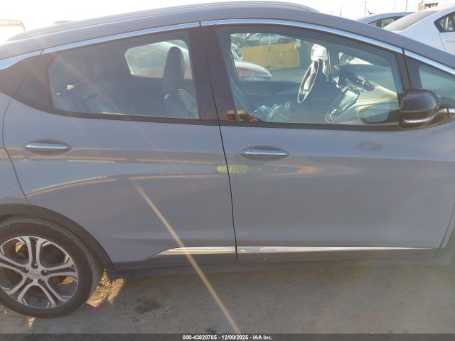 Chevrolet Bolt Fwd Premier Image 12