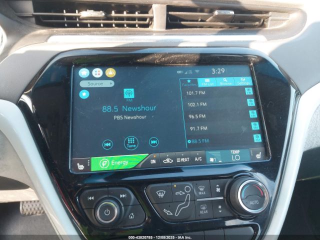 Chevrolet Bolt Fwd Premier Image 17