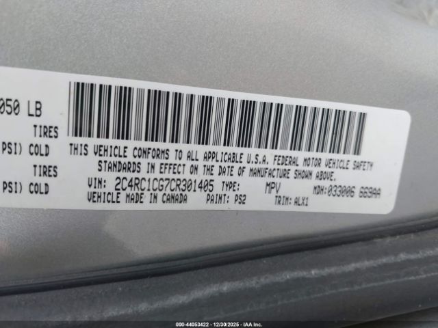 Chrysler Town & Country Touring-l Image 9