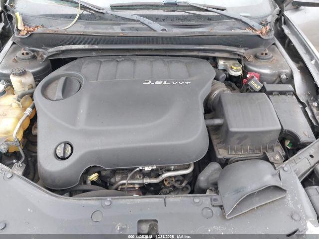 Dodge Avenger Se V6 Image 9