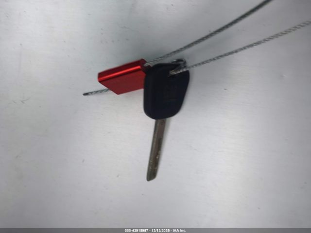 GMC Savana Work Van Image 2