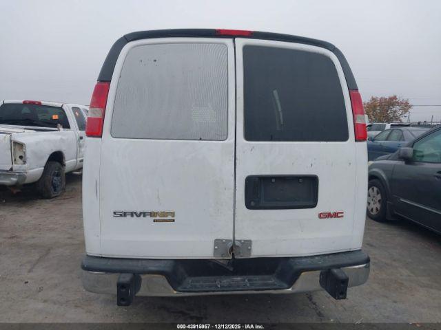 GMC Savana Work Van Image 6