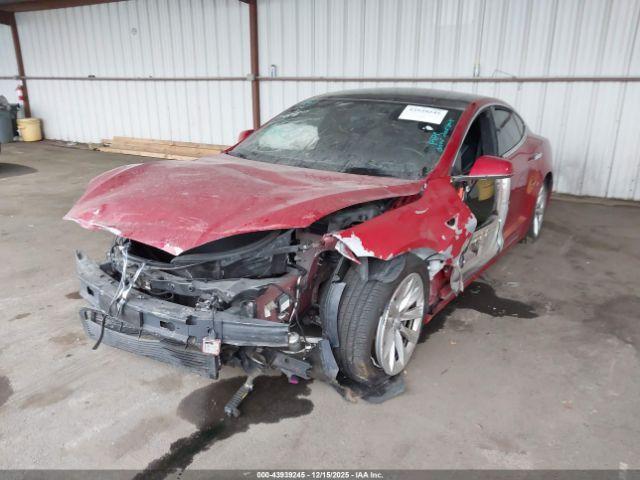 Tesla Model S Image 5