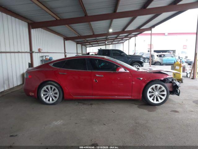 Tesla Model S Image 7