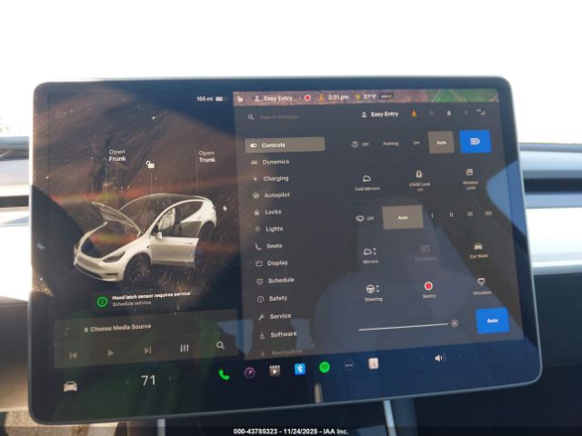 Tesla Model Y Long Range Dual Motor All-wheel Drive Image 18